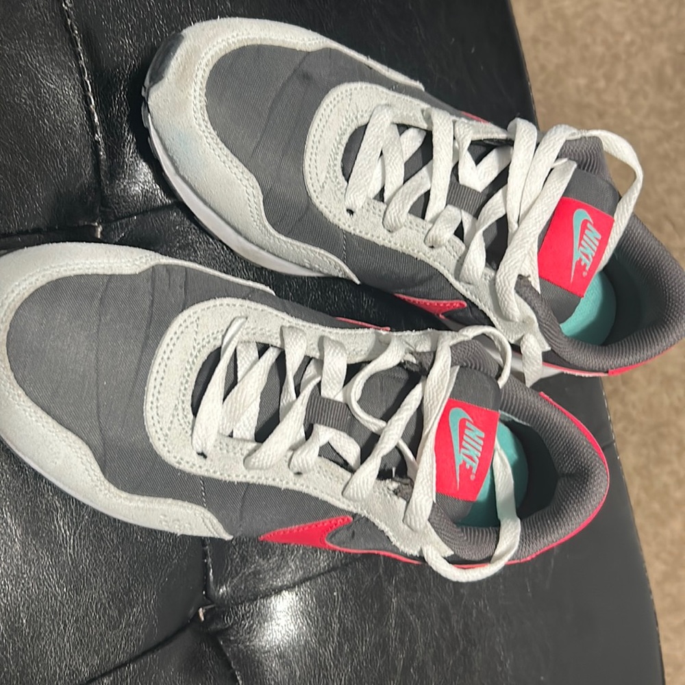 Worn twice, great condition